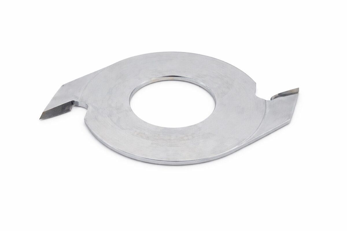 Cuțitul freză de îmbinat în dinți este destinat realizării îmbinărilor tip finger-joint (îmbinare în dinți) în lemn masiv, fiind utilizat pe freze, mașini de profilat sau mașini de îmbinare industriale.